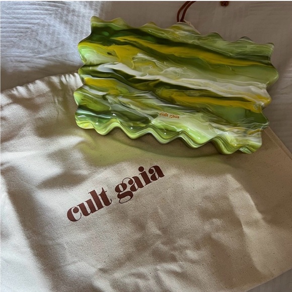 cult gaia Handbags - Cult Gaia Paloma acrylic Clutch